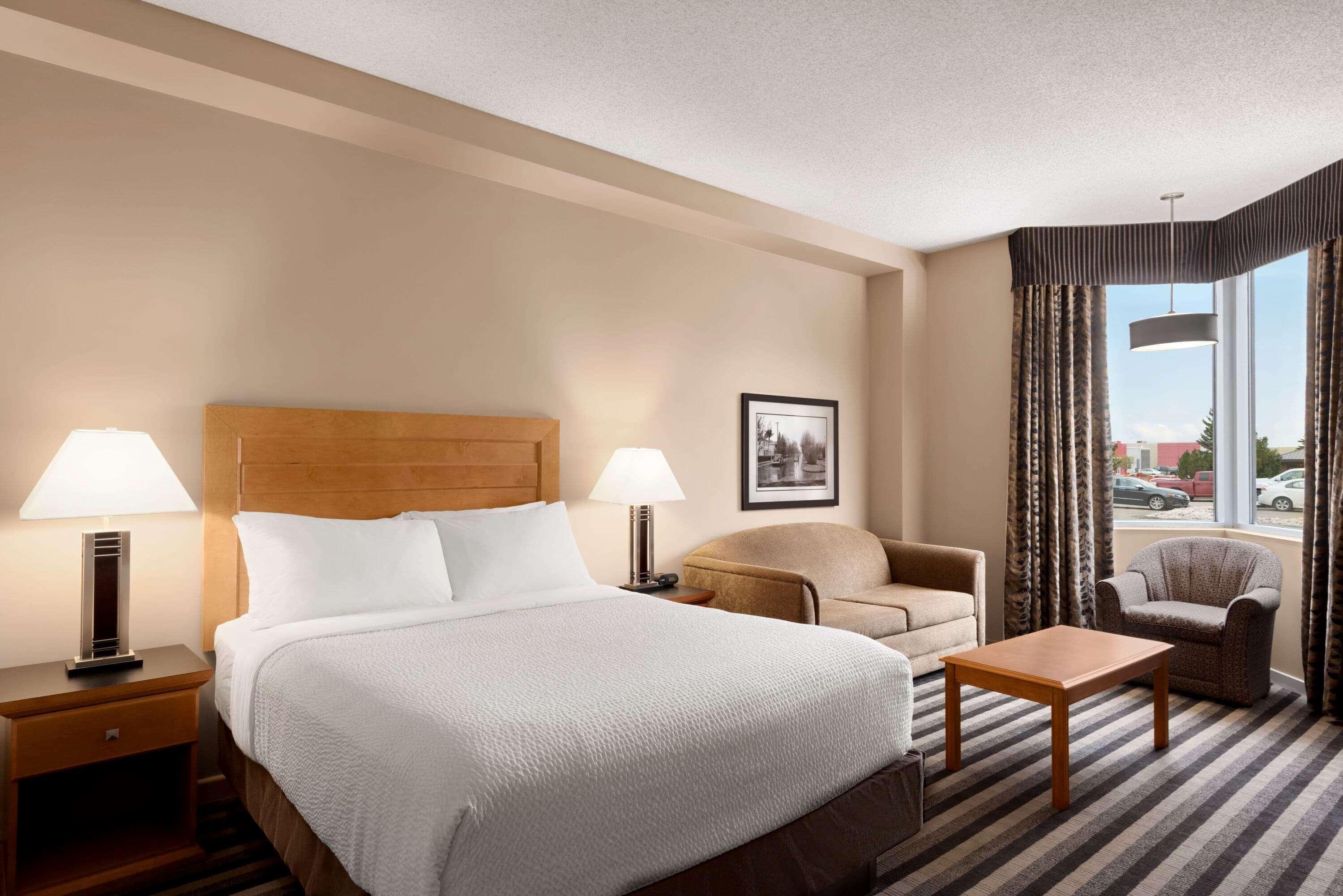 Royal Hotel West Edmonton, Trademark Collection By Wyndham Exterior photo