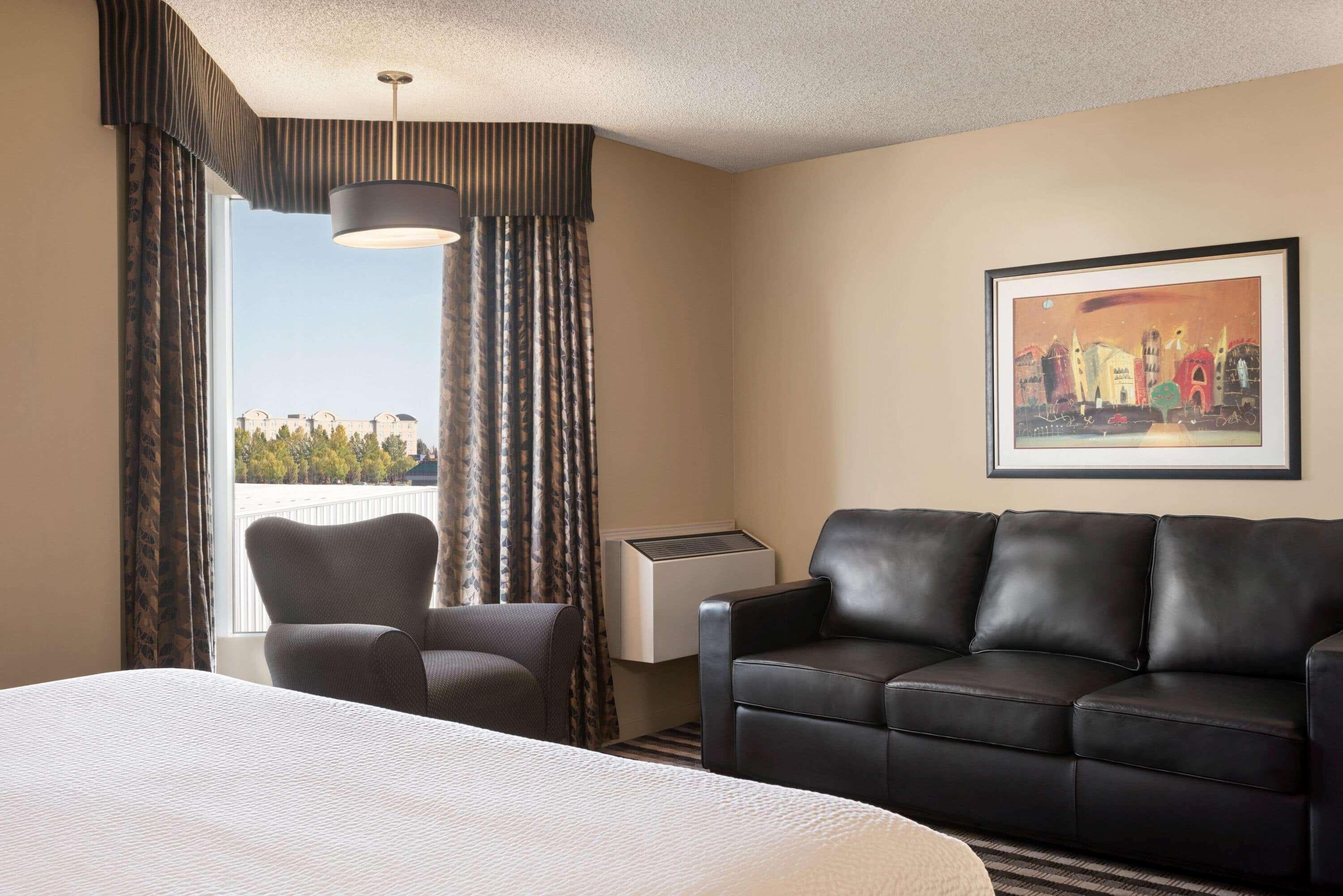 Royal Hotel West Edmonton, Trademark Collection By Wyndham Exterior photo