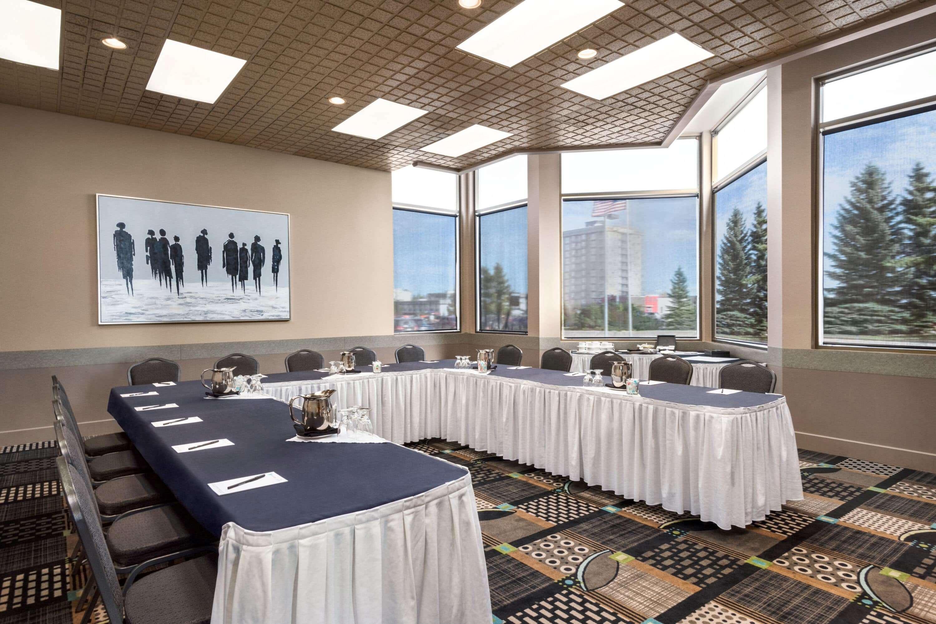 Royal Hotel West Edmonton, Trademark Collection By Wyndham Exterior photo