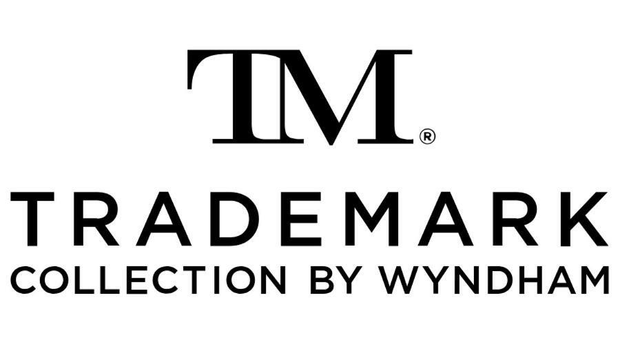 Royal Hotel West Edmonton, Trademark Collection By Wyndham Exterior photo